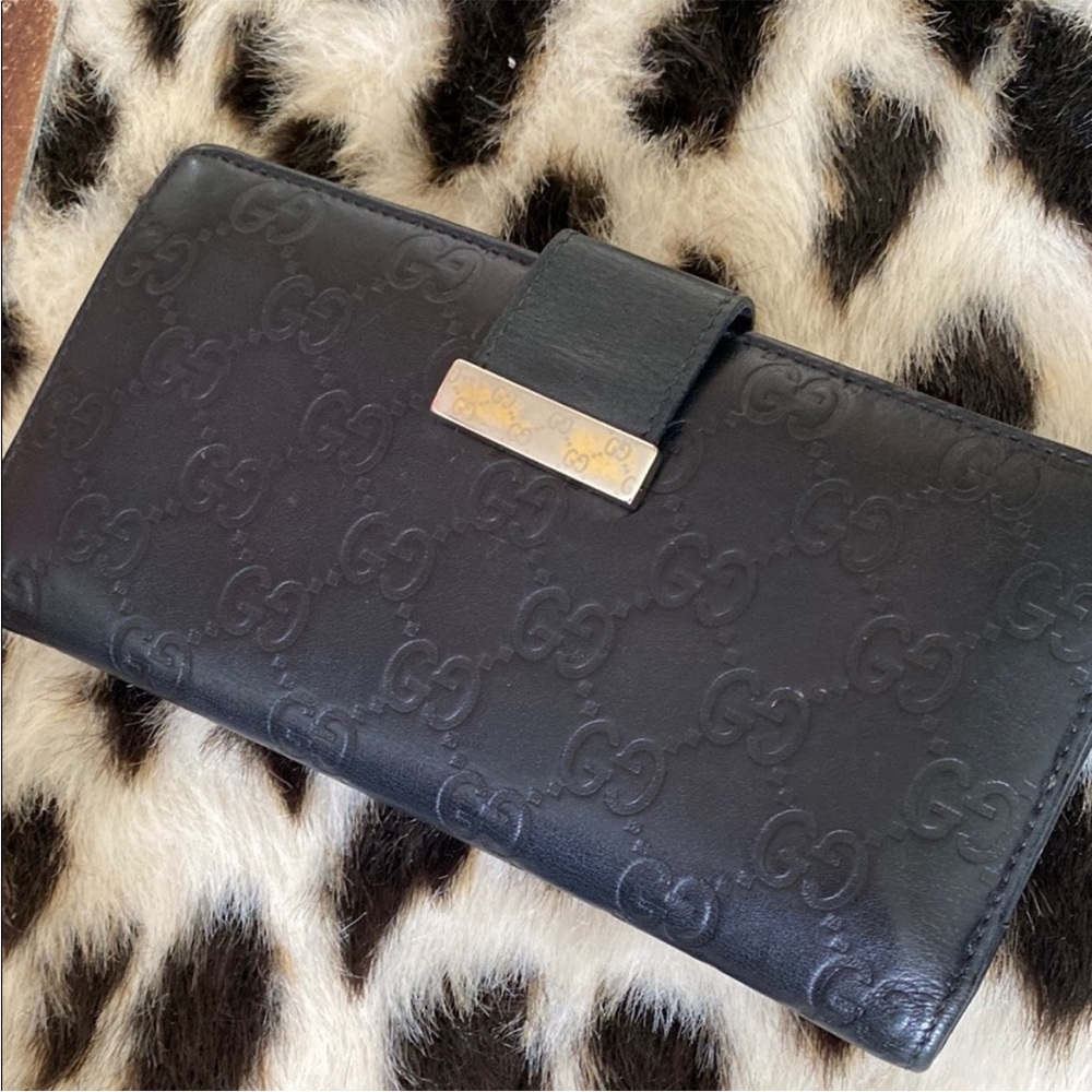 Gucci Black Embossed Wallet vintage